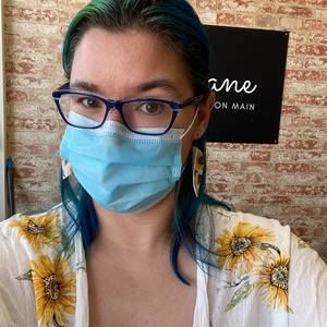 Meet your Posher, Lauren